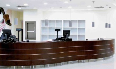 Стойки ресепшн